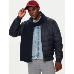 Szalik Tommy Hilfiger. Niebieskie szaliki męskie Tommy Hilfiger, bez wzorów. Za 229.99 zł.