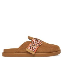 Klapki Blauer. Brązowe klapki damskie Blauer, bez wzorów, bez obcasa. Za 359.99 zł.