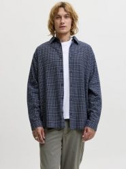 Jack & Jones koszula flanelowa Mężczyźni Comfort Fit Bawełna niebieski, M. Niebieskie koszule męskie Jack & Jones, m, bez wzorów, z bawełny, bez kołnierzyka, bez ramiączek. Za 199.95 zł.