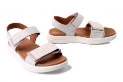 GEOX D XAND 2SE D45PAE 04304 C5322 lt sand, sandały damskie. Brązowe sandały damskie Geox, bez wzorów, bez obcasa. Za 363.93 zł.