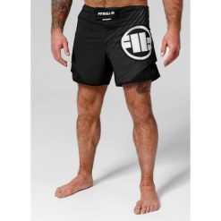 Spodenki męskie Pitbull treningowe Jet Mesh Performance Pro plus Hilltop. Czarne szorty męskie PITBULL, z meshu, bez kołnierzyka. Za 209.00 zł.