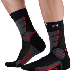 Skarpetki Monnet Jarrette Trek Expert. Czerwone skarpetki damskie MONNET, bez wzorów. Za 151.50 zł.
