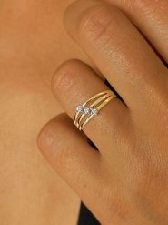 DIA DIAMONDS Pozłacany pierścionek z diamentami rozmiar: 56. Żółte pierścionki damskie DIA DIAMONDS, z diamentem, pozłacane. Za 149.45 zł.