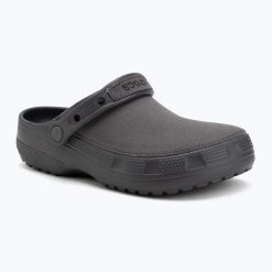 Klapki Crocs Classic Crafted Clog. Czarne klapki damskie Crocs, bez wzorów, bez obcasa. Za 289.00 zł.