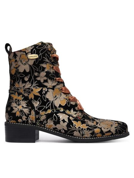 Laura Vita Trzewiki Emcmao 26 Czarny. Czarne botki damskie Laura Vita, ze skóry, bez obcasa, na płaskiej podeszwie, bez zapięcia. Za 389.99 zł.