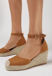 Brązowe Sandały Eireneh. Brązowe sandały damskie Born2be, bez wzorów, bez obcasa, na koturnie. Za 39.99 zł.
