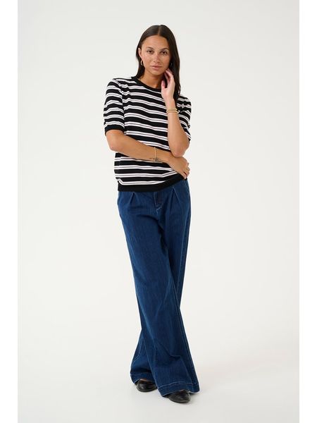 Kaffe Sweter w kolorze czarno-białym rozmiar: L. Białe swetry klasyczne damskie Kaffe, l, bez kołnierzyka. Za 65.23 zł.