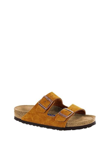 Birkenstock Skórzane klapki "Arizona" w kolorze jasnobrązowym rozmiar: 35. Brązowe klapki damskie Birkenstock, bez wzorów, bez obcasa. Za 449.95 zł.