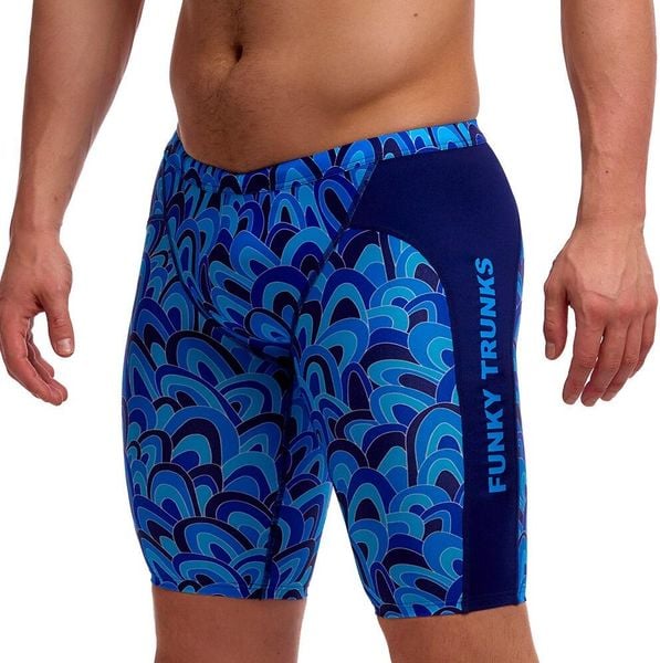 Spodenki do pływania Jammery Funky Trunks Hill Billy Blues. Niebieskie kąpielówki męskie FUNKY TRUNKS, l, bez wzorów, z materiału, na fitness i siłownię. Za 219.00 zł.