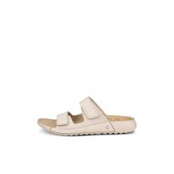 Kobiece klapki na koturnie Ecco Cozmo Strap. Brązowe klapki damskie ECCO, bez wzorów, ze skóry, bez obcasa, na koturnie. Za 425.35 zł.