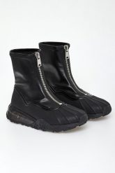 Botki damskie wysoką cholewką DKNY. Botki damskie DKNY, przed kolano, bez obcasa, bez zapięcia. W wyprzedaży za 584.35 zł.