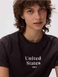 Bawełniany t-shirt z nadrukiem - ciemnobrązowy. Brązowe t-shirty damskie Reserved, l, bez wzorów, z bawełny, bez kołnierzyka. Za 49.99 zł.