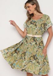 Żółto-Zielona Wiskozowa Sukienka o Rozkloszowanym Kroju w Stylu Boho Melnea. Żółte sukienki damskie Born2be, na lato, bez wzorów, z wiskozy, boho, bez kołnierzyka, bez ramiączek, midi, rozkloszowane. W wyprzedaży za 63.99 zł.