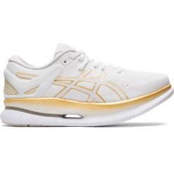 Buty do biegania damskie Asics 1012A130100. Białe obuwie do biegania damskie Asics. Za 1,006.00 zł.