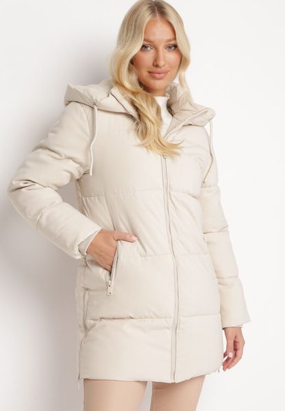 Beżowa Kurtka z Szerokim Pikowaniem i Nieodpinanym Kapturem Fanja. Brązowe kurtki damskie Born2be, l, bez wzorów, z jeansu, narciarskie. Za 169.99 zł.