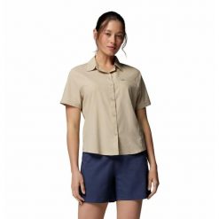 Koszula podróżnicza damska Columbia Silver Ridge Utility II S/S Shirt. Brązowe koszule damskie Columbia, s, bez wzorów, sportowe, bez kołnierzyka, bez ramiączek. Za 299.19 zł.