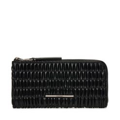 Portfel Calvin Klein. Czarne portfele damskie CALVIN KLEIN, bez wzorów. Za 189.99 zł.