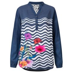 Desigual Blus Liuba Navy 19SWBW32 5000 bluzka (rozmiar M). Niebieskie bluzki damskie Desigual, m, bez wzorów, bez kołnierzyka, bez ramiączek. W wyprzedaży za 186.00 zł.