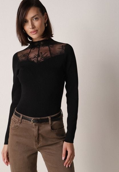 Czarny Dopasowany Sweter z Półgolfem z Wiskozą Zdobiony Koronkową Siateczką Genna. Czarne swetry klasyczne damskie Born2be, uniwersalny, z jeansu, bez kołnierzyka. Za 89.99 zł.