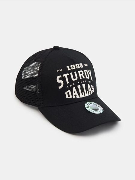 Czapka z daszkiem typu trucker z nadrukiem - czarny. Czarne czapki męskie Sinsay, bez wzorów. Za 19.99 zł.