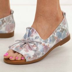 Multi skórzane płaskie sandały damskie Cambell 19388. Sandały damskie Cambell, bez wzorów, z jeansu, bez obcasa, na płaskiej podeszwie. Za 219.00 zł.