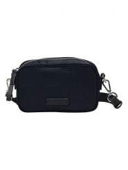 Marc O´Polo Torebka w kolorze czarnym - 18 x 11 x 6 cm rozmiar: onesize. Czarne torebki klasyczne damskie bez wzorów, z materiału, bez dodatków. Za 179.95 zł.