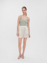 Vero Moda Szorty "Jena" w kolorze beżowym rozmiar: XS. Brązowe szorty damskie Vero Moda, bez wzorów, z podwyższonym stanem. Za 63.95 zł.