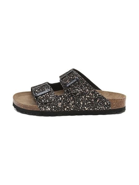 BABUNKERS Family Klapki w kolorze czarnym rozmiar: 40. Czarne klapki damskie BABUNKERS Family, bez wzorów, bez obcasa. Za 130.99 zł.