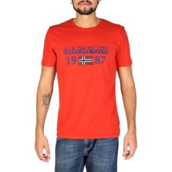 Napapijri T-shirt męski M czerwony. Czerwone t-shirty męskie Napapijri, m, bez wzorów, z bawełny, bez kołnierzyka. Za 189.00 zł.