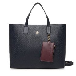 Torebka Tommy Hilfiger. Niebieskie torebki klasyczne damskie Tommy Hilfiger, bez wzorów, bez dodatków. Za 749.99 zł.