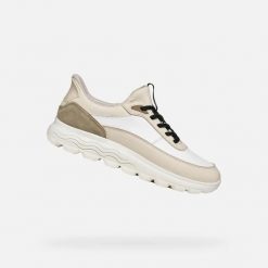 Buty sportowe damskie Geox Spherica Plus. Białe buty sportowe na co dzień damskie Geox, bez wzorów, z materiału, trekkingowe. Za 446.50 zł.