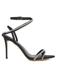 Marciano Guess Sandały 5BGZ49 7424A Czarny. Czarne sandały damskie Marciano Guess, z aplikacjami, ze skóry, bez obcasa, na szpilce. Za 879.99 zł.