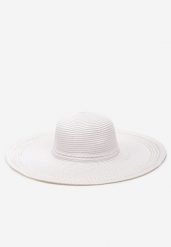 Biały Kapelusz Plażowy z Plecionki w stylu Boho Amicuralia. Białe kapelusze damskie Renee, na lato, bez wzorów, z materiału. Za 39.99 zł.