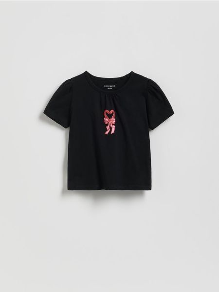 Bawełniany T-shirt z haftem - czarny. Czarne koszulki dziewczęce Reserved, m, bez wzorów, z bawełny, bez ramiączek. W wyprzedaży za 12.99 zł.
