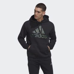 Bluza z nadrukiem z polaru adidas Essentials. Czarne bluzy bez kaptura męskie Adidas, s, z polaru. W wyprzedaży za 230.15 zł.