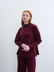 BGN Sweter w kolorze bordowym rozmiar: 38. Czerwone golfy damskie BGN, bez wzorów, bez ramiączek. Za 121.99 zł.