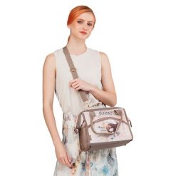 Beżowa Damska Torba Na Lunch Z Termoizolacyjnym Wnętrzem Anekke. Brązowe shopper bag damskie Anekke, z aplikacjami, na ramię, z nadrukiem, bez dodatków. Za 169.00 zł.