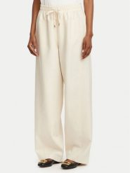 Liu Jo Sport Spodnie dresowe TA6192 T327A Kremowy Loose Fit. Białe spodnie dresowe damskie Liu Jo Sport, m, z dresówki. Za 689.99 zł.
