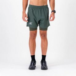 Short/Spodenki Męskie Trail-Running ZIPRUN SHORT 3 IN 1. Czarne szorty męskie BODYCROSS, z elastanu, bez kołnierzyka. Za 314.99 zł.