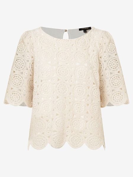 More & More Bluzka w kolorze kremowym rozmiar: 40. Brązowe bluzki damskie MORE & MORE, bez wzorów, z koronki, bez kołnierzyka, bez ramiączek. Za 170.95 zł.