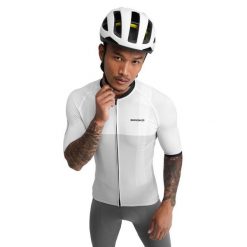 Koszulka na rower krótki rękaw męska SIROKO M2 Granfondo. Białe t-shirty sportowe męskie SIROKO, m, bez ramiączek, rowerowe. W wyprzedaży za 226.05 zł.