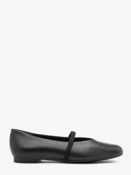 Czarne minimalistyczne baleriny z gumką. Czarne baleriny damskie Ryłko, bez wzorów, ze skóry, bez obcasa, na płaskiej podeszwie. Za 329.99 zł.