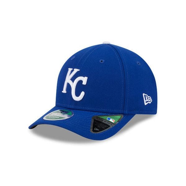 Czapka baseballowa 9forty MLB Kansas City Royals PLYR REP MC OTC. Białe czapki męskie New Era, bez wzorów, z materiału, eleganckie. Za 174.00 zł.