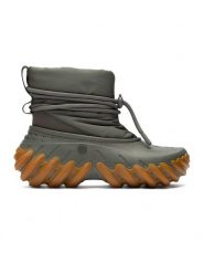 Crocs Botki zimowe "Echo" w kolorze khaki rozmiar: 46/47. Brązowe buty zimowe męskie Crocs, na zimę, bez zapięcia. Za 285.49 zł.