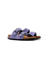 Damskie sandały zamsz ARIZONA. Fioletowe sandały damskie Birkenstock, bez wzorów, z zamszu, bez obcasa. Za 531.00 zł.