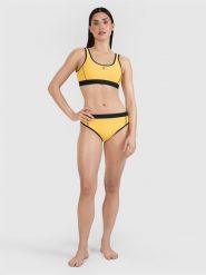 4F Dół od bikini damski - żółty L. Żółte bikini damskie 4f, bez wzorów. W wyprzedaży za 49.99 zł.