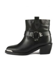 Loft37 Skórzane botki "Common Ground" w kolorze czarnym rozmiar: 35. Czarne botki damskie loft37, bez obcasa, bez zapięcia. Za 587.99 zł.