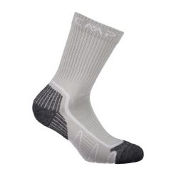 Skarpety turystyczne CMP Trekking Sock Poly Mid. Szare skarpetki damskie CMP, bez wzorów, z elastanu. Za 49.90 zł.
