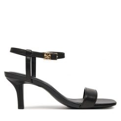 Sandały Tommy Hilfiger. Czarne sandały damskie Tommy Hilfiger, bez wzorów, bez obcasa, na szpilce. Za 399.99 zł.