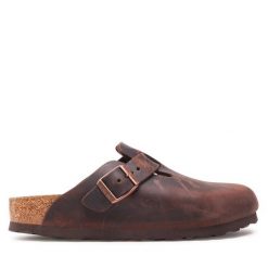 Klapki Birkenstock. Brązowe klapki damskie Birkenstock, bez wzorów, bez obcasa. Za 529.99 zł.